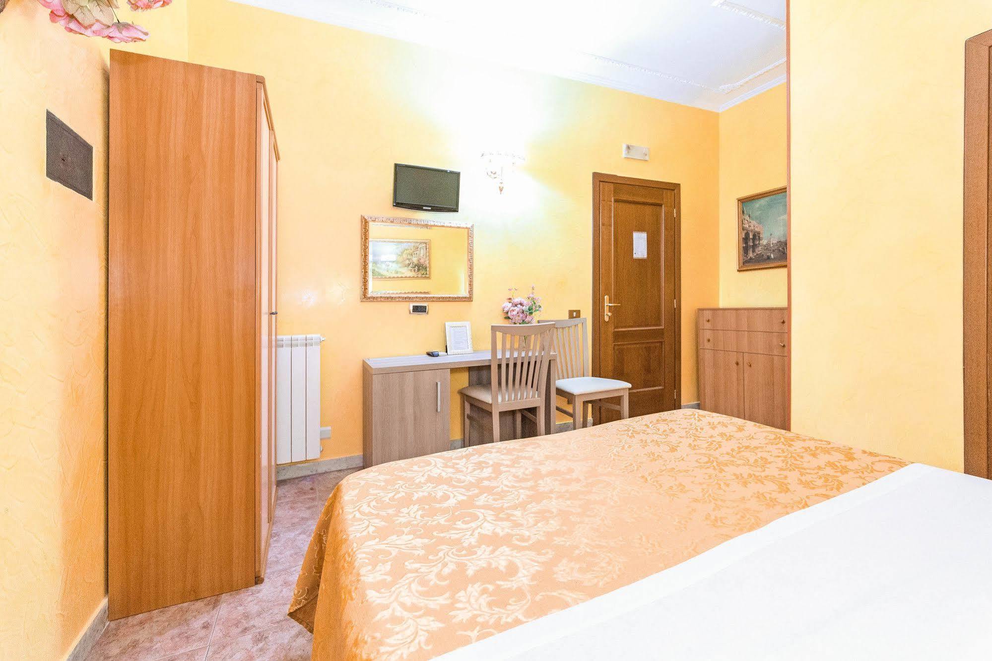 Downtown Accommodation Róma Kültér fotó